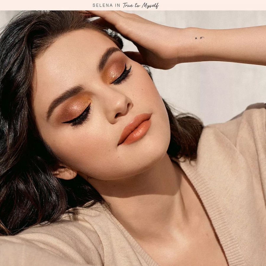 * Eyeshadow | Rare Beauty By Selena Gomez Discovery Eyeshadow Palette